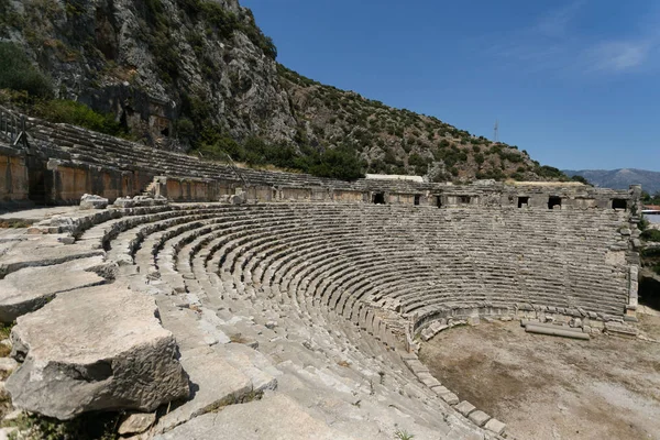 Amfiteater semi-lingkaran Lycian di Myra, Turki — Stok Foto
