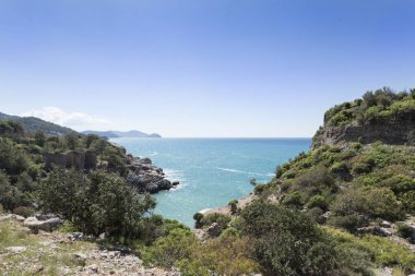 Iotape deniz koyunda yer alan antik kenti kalıntıları