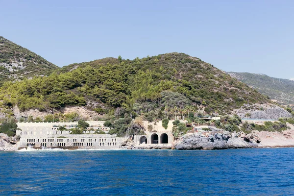 Akdeniz kıyılarının deniz manzarası