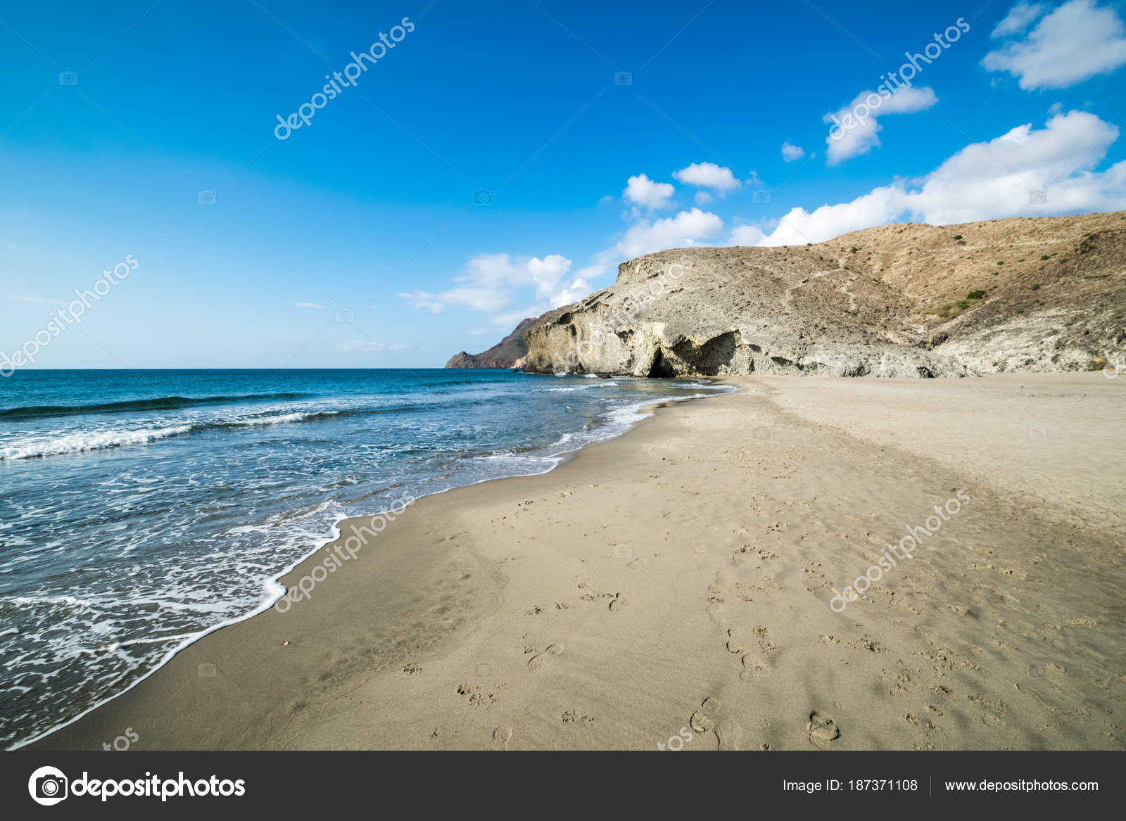 Une Scène Paisible Plage Prise Monsul Beach Almeria Espagne