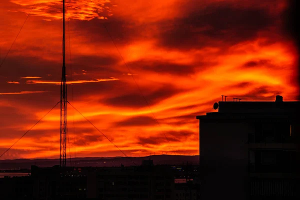 Coucher Soleil Rouge Sang Avec Une Silhouette Construite Marbella Espagne — Photo