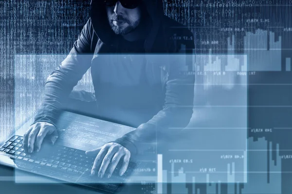Internet criminaliteit concept. Hacker aan het werk op de digitale achtergrond met leeg hoofd omhoog hologram voor uw tekst rond. — Stockfoto