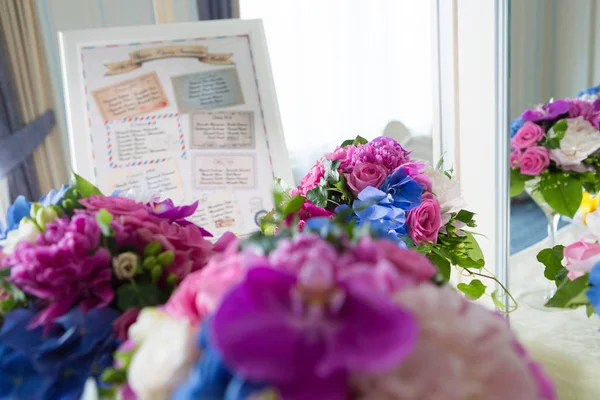 Catering Dekoration Blumenschmuck — Stockfoto