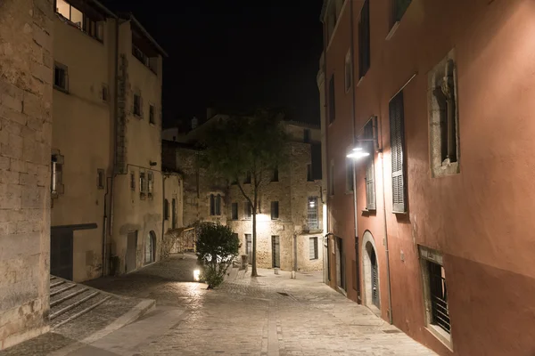 Girona (Katalonien, Spanien) bei Nacht — Stockfoto