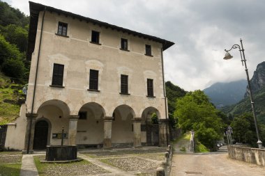 Prosto (Valchiavenna, Italy): palace