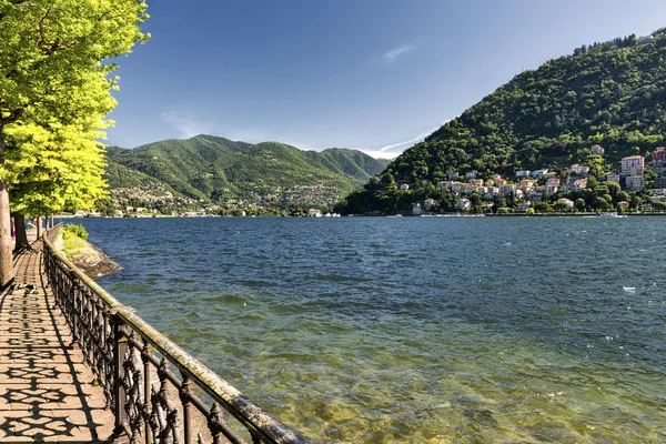 Como (Lombardia) e il suo lago — Foto Stock