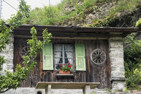 Bregaglia (Γκρίσονς, Ελβετία): παλιό χωριό — Φωτογραφία Αρχείου