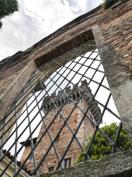 Castillo de Cislago (Lombardía, Italia) ) — Foto de Stock