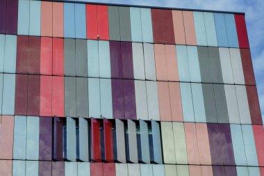 Milano (İtalya): modern ofis binaları