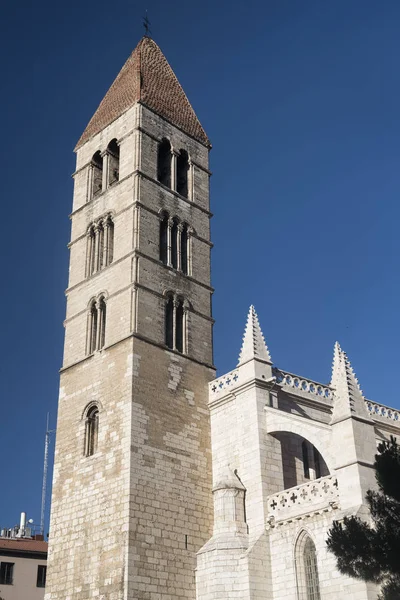 Valladolid (castilla y leon, spanien): kirche von santa maria antig — Stockfoto