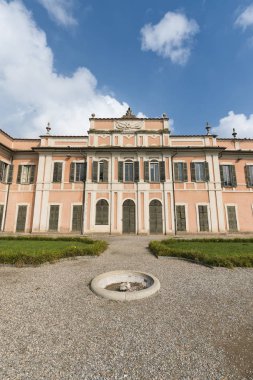 Varese (İtalya): Palazzo Estense, Belediye Binası barındırma