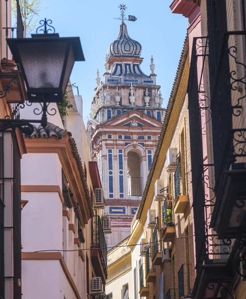 Sevilla (Endülüs, İspanya): tarihi binalar — Stok fotoğraf