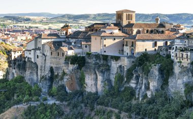Cuenca (İspanya), casas colgadas