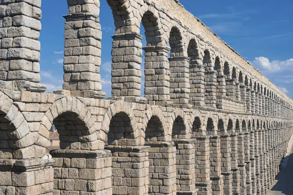 Segovia (Spain): Roman aqueduct — Stock Photo, Image