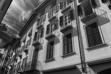 Como (Lombardy, İtalya): eski binalar