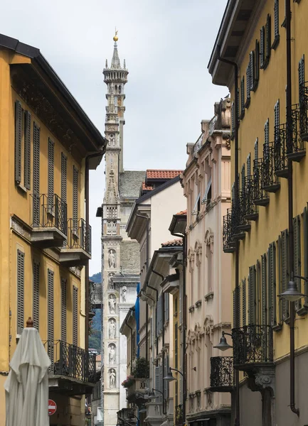 Como (Lombardei, Italien): alte Gebäude — Stockfoto