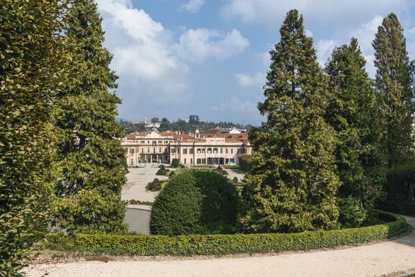 Varese (italien): giardino degli estensi, historischer park — Stockfoto