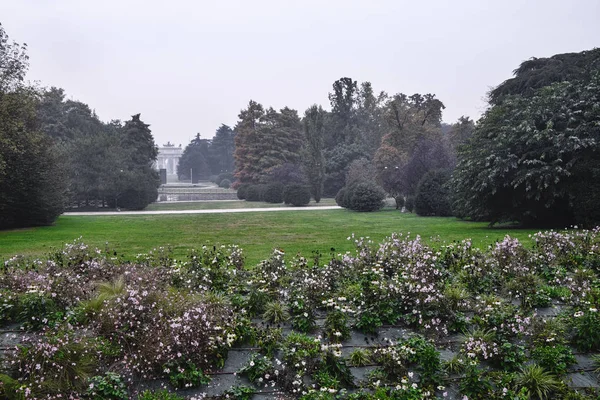 Milán (Italia): Parque Sempione en otoño —  Fotos de Stock