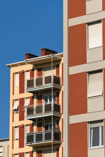 ガッタメラータ経由でミラノ (イタリア): 建物 — ストック写真