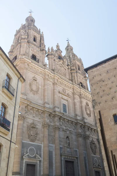 Salamance (Hiszpania): zabytkowy kościół Clerecia — Zdjęcie stockowe