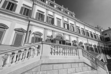 Monza (İtalya): Kraliyet Sarayı