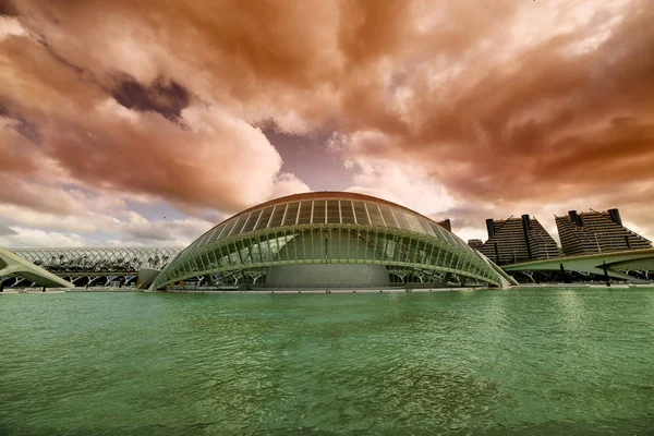 Valencia (Spanyolország), a város a Művészetek és a tudományok — Stock Fotó