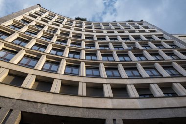 Milano (İtalya): San Babila Meydanı