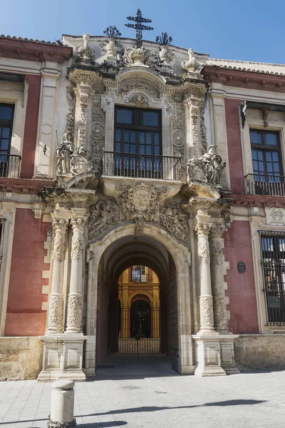 Sevilla (Andalusië): historisch paleis gevel — Stockfoto