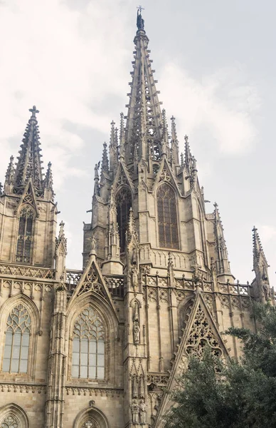 Barcelona (Spanien): den gotiska katedralen — Stockfoto