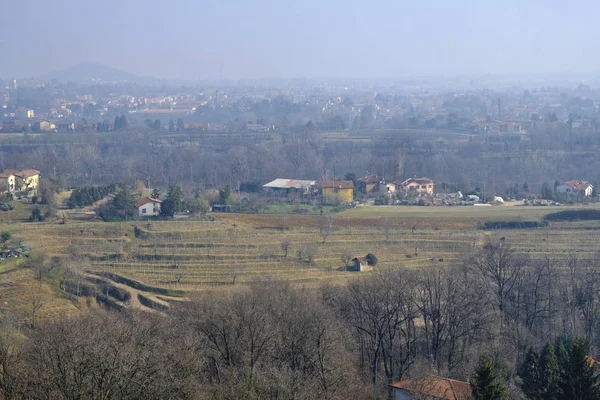 Zima Krajobraz w pobliżu Montevecchia — Zdjęcie stockowe