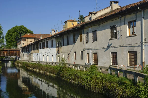 Gorgonzola (Milão), ao longo do canal de Martesana — Fotografia de Stock