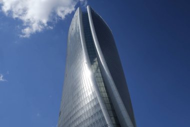 Milano (İtalya): modern gökdelen