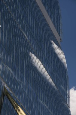 Milano (İtalya): modern gökdelen