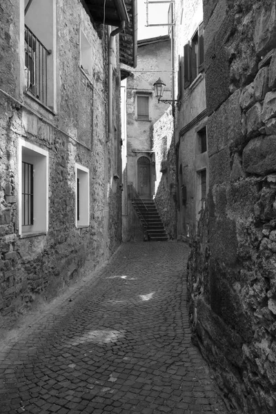 协会 （Como，意大利），典型的旧街 — 图库照片