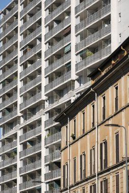 Milano (İtalya): via Francesco Ferrucci binalarda