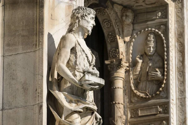 Certosa di Pavia (Italia), iglesia histórica — Foto de Stock