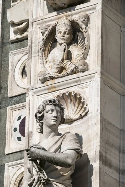 Certosa di Pavia (Italia), iglesia histórica — Foto de Stock