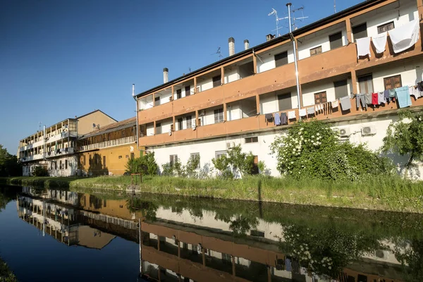 Naviglio Pavese od Pawia do Mediolanu (Włochy) — Zdjęcie stockowe