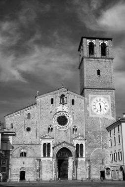 Lodi (İtalya): Katedral Meydanı (piazza del Duomo)