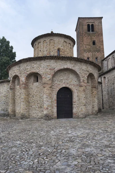 Vigolo マルケーゼ (ピアチェンツァ、イタリア): 中世の教会 — ストック写真