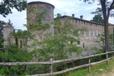 Lisignano (Piacenza), kale