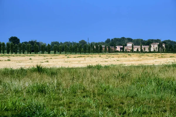 Country landscape near Fiorenzuola (Piacenza, Italy) — Stock Photo, Image