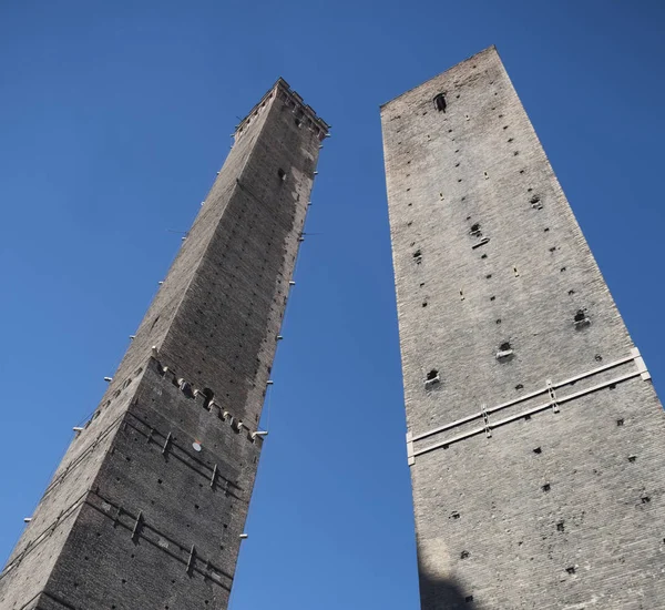 Bologna, dvě věže — Stock fotografie