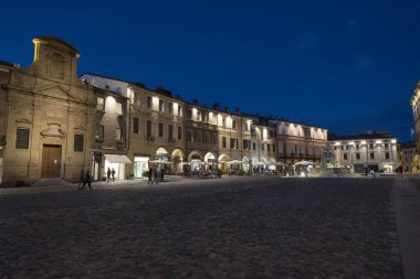 Cesena (İtalya): akşam kalede