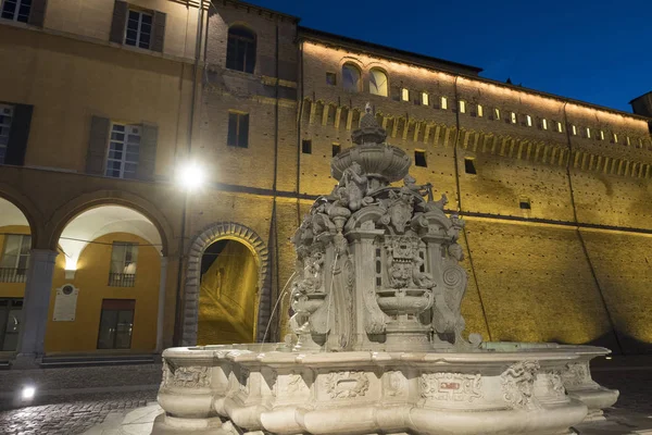 Cesena (Italia): il castello alla sera — Foto Stock