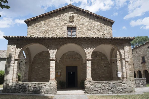 San Giovanni Battista kilisede Carpegna (yürüyüşleri, İtalya)