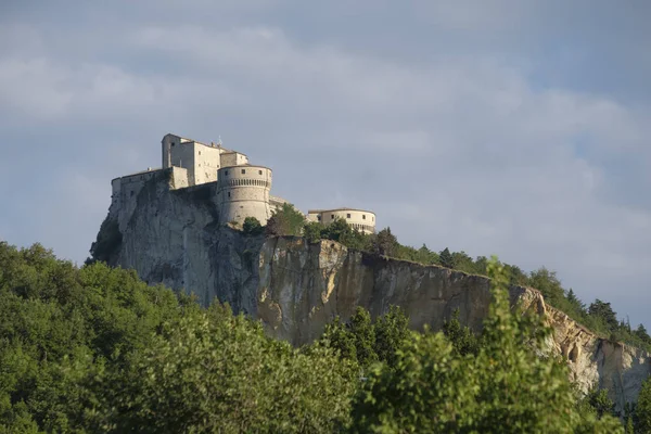 Cesta do San Leo (Romagna, Itálie) — Stock fotografie