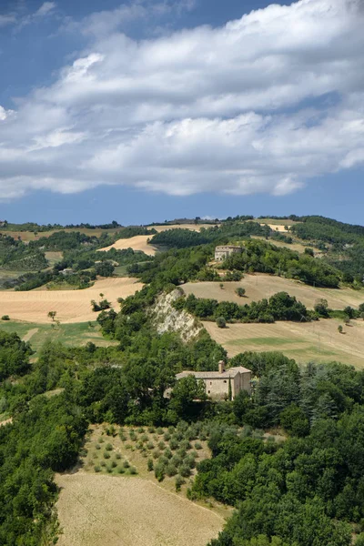 Paisaje en Montefeltro desde Frontino (Marcas, Italia ) — Foto de Stock