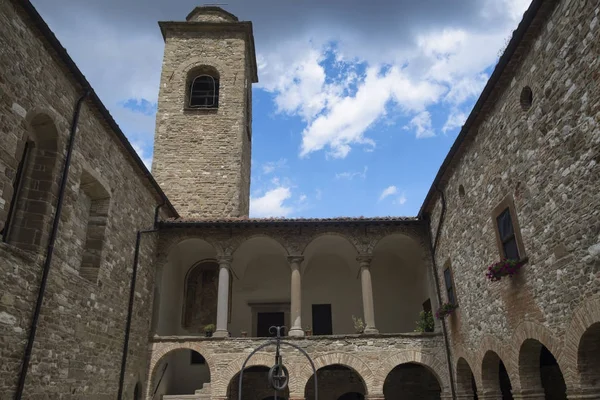 Chiesa di San Giovanni Battista a Carpegna (Marche) ) — Foto Stock