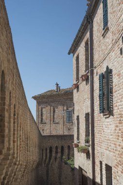 Corinaldo (yürüyüşleri, İtalya) sabah